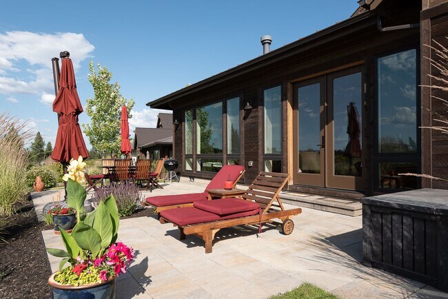 Foto del edificio - Tetherow!! Amazing Townhome that is fully ...
