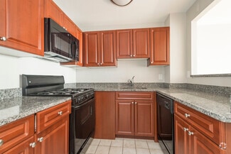 Building Photo - 128 G St