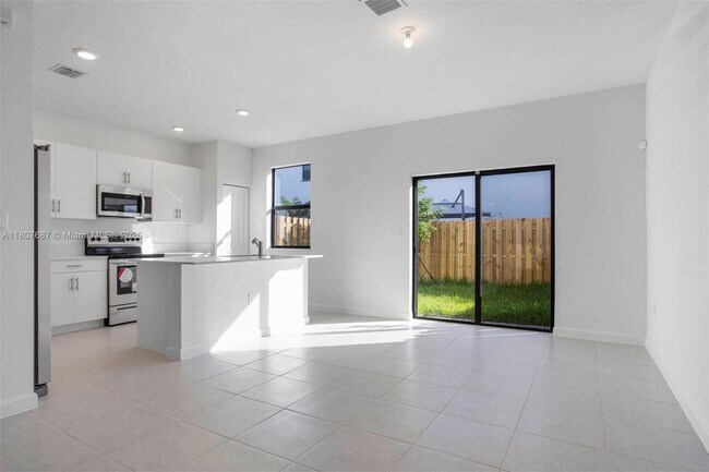 Foto del edificio - 28617 SW 133rd Pl
