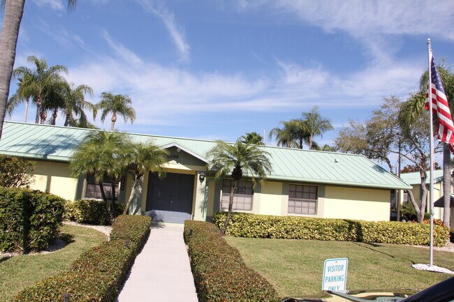 Foto del edificio - 6145 113th St