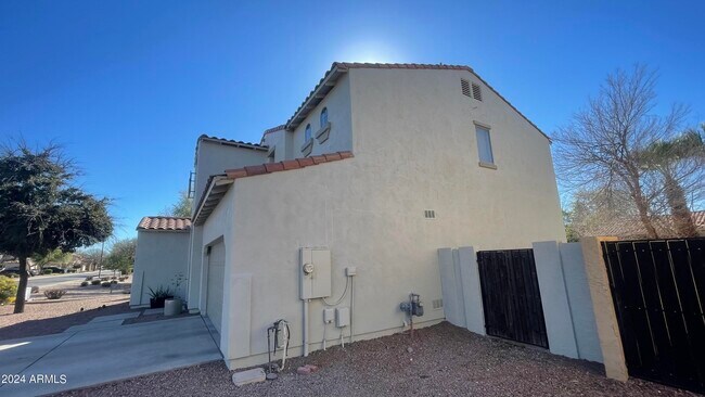 Building Photo - 1481 E Azalea Dr