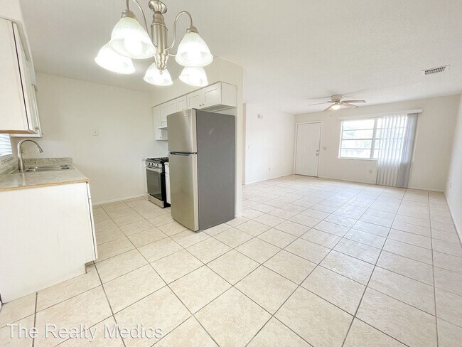 Foto del edificio - 3 br, 2 bath House - 1071 Carol Anderson Dr