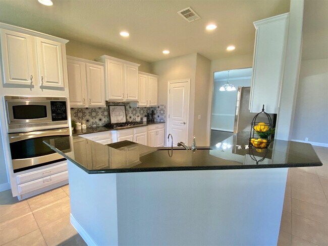 Building Photo - 147 Clearmont Place, Montgomery, TX 77316 ...