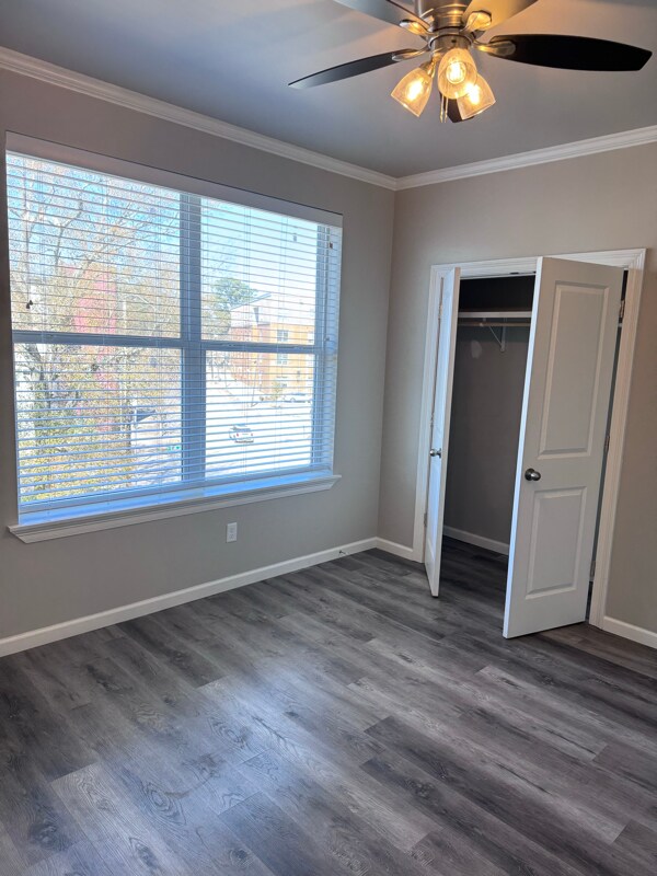 Building Photo - 305 W Second St