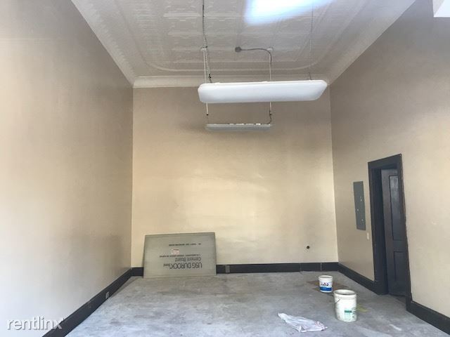 Building Photo - 111 W Lincoln Ave