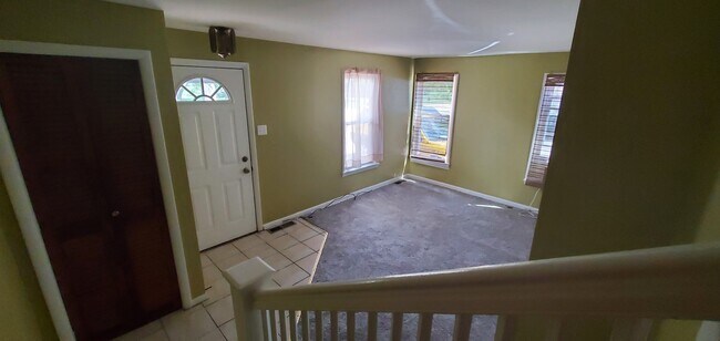 Foto del edificio - 32 Elmhurst St