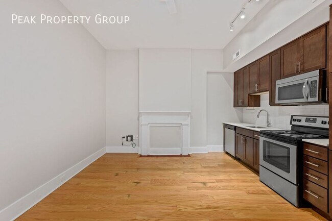 Building Photo - Posh 1 bedroom located in the Pendleton Di...