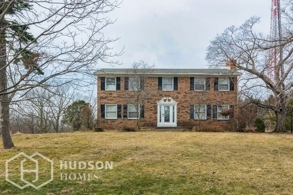 Primary Photo - 3472 NW Catawba Rd
