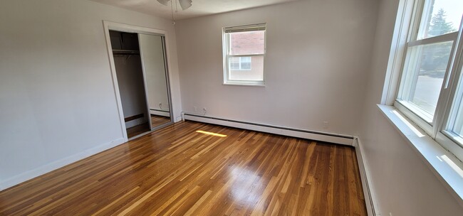 Building Photo - 36 Whitman Rd