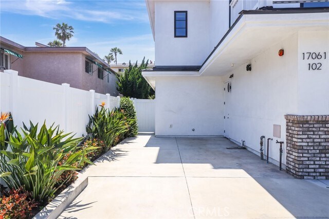 Building Photo - 17061 Sandra Lee Ln