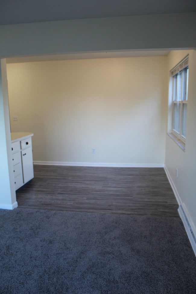 Quadplex House for Rent in Middletown, OH