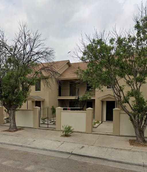 Building Photo - 1419 E Eistetter St