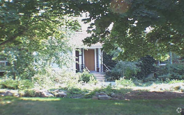 Foto del edificio - 1008 E Hillview Dr