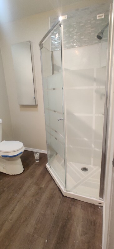 Foto del edificio - 96 Cornelia Dr