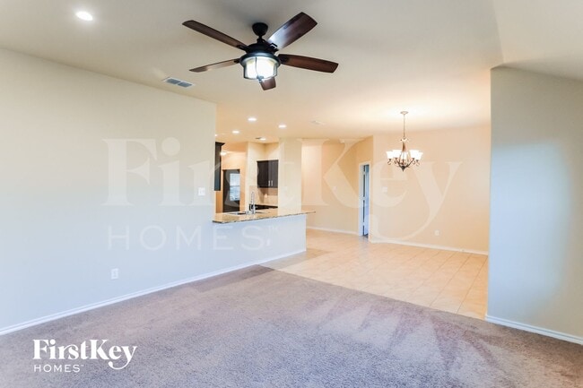 Building Photo - 522 Cantebury Park Ln