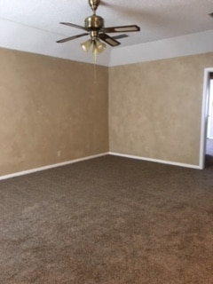 Foto del edificio - 5001 N Park Rd