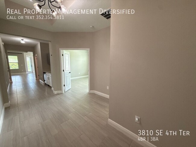 Foto del edificio - 3810 SE 4th Terrace