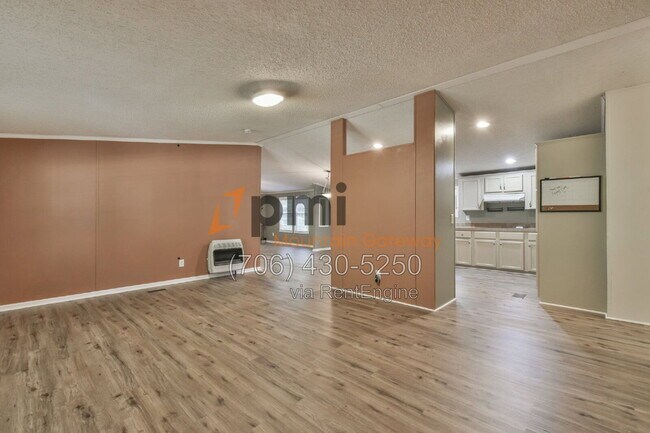 Building Photo - 235 Whitewater Rd