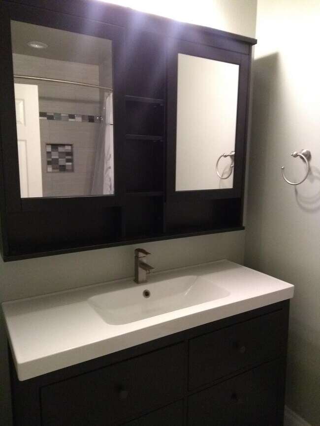 Master Bath - 7785 Via Cassano