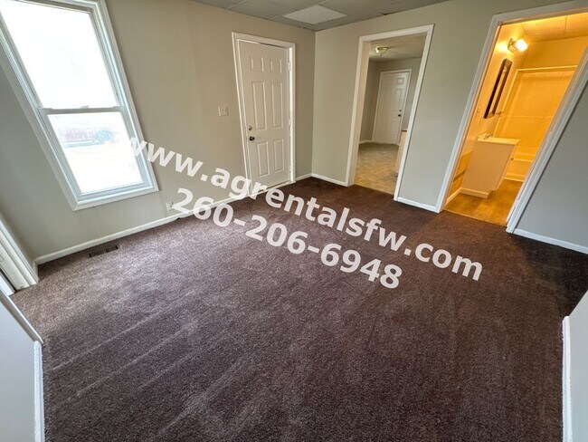 Building Photo - 3 Bedroom House - Section 8 OK!