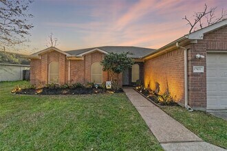 Building Photo - 17031 Pelorus Way