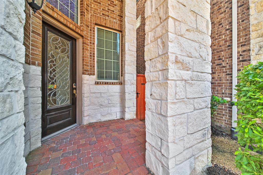 Foto principal - 18323 Parkview Point Dr