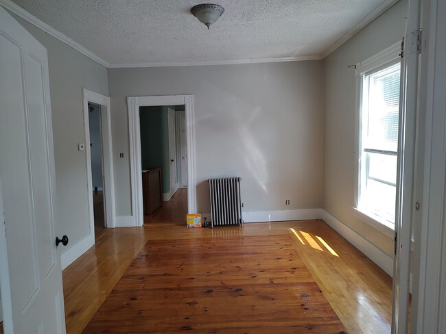 Livingroom - 44 Reservoir Ave