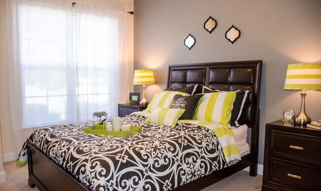 Foto del edificio - Eagle Harbor Apartments