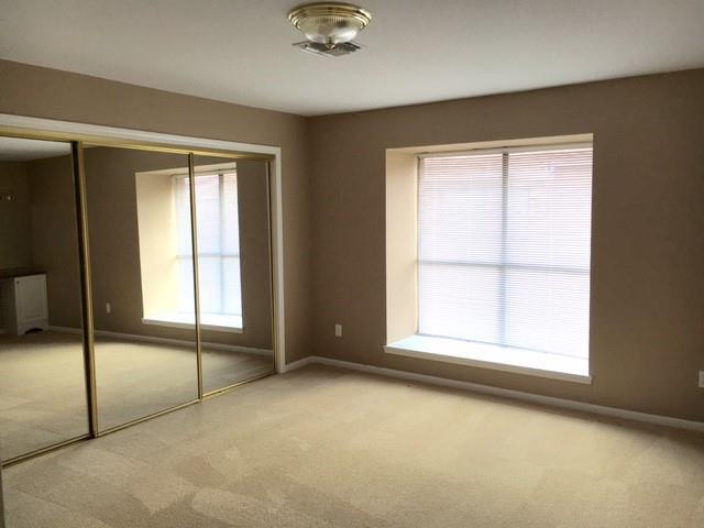 Foto del edificio - 2103 Place Rebecca Ln