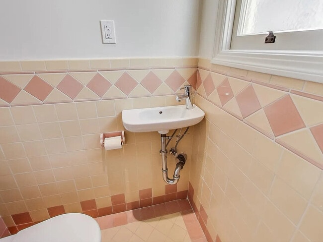 Foto del edificio - 16 15th Ave