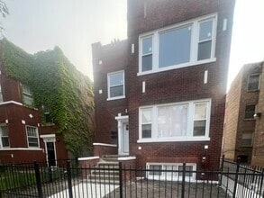 Building Photo - 10914 S Vernon Ave