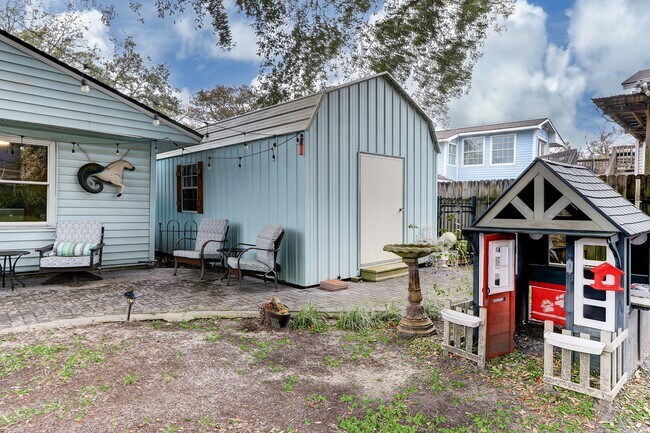 Building Photo - 4449 Shady Lake Dr