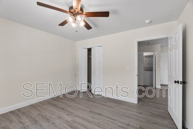 Building Photo - 204 Iylas Ln