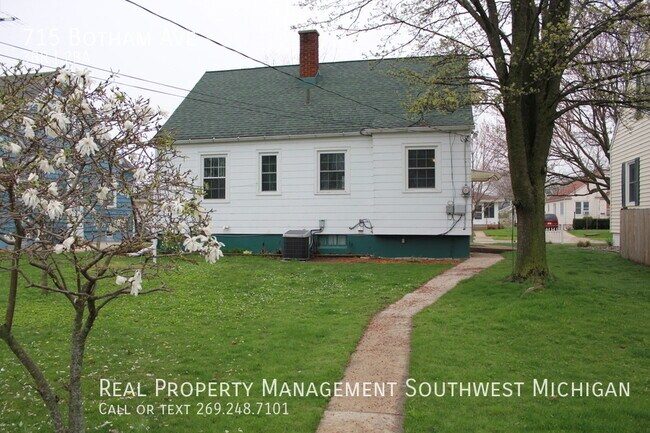 Foto del edificio - Cute Cape Cod home in St Joseph