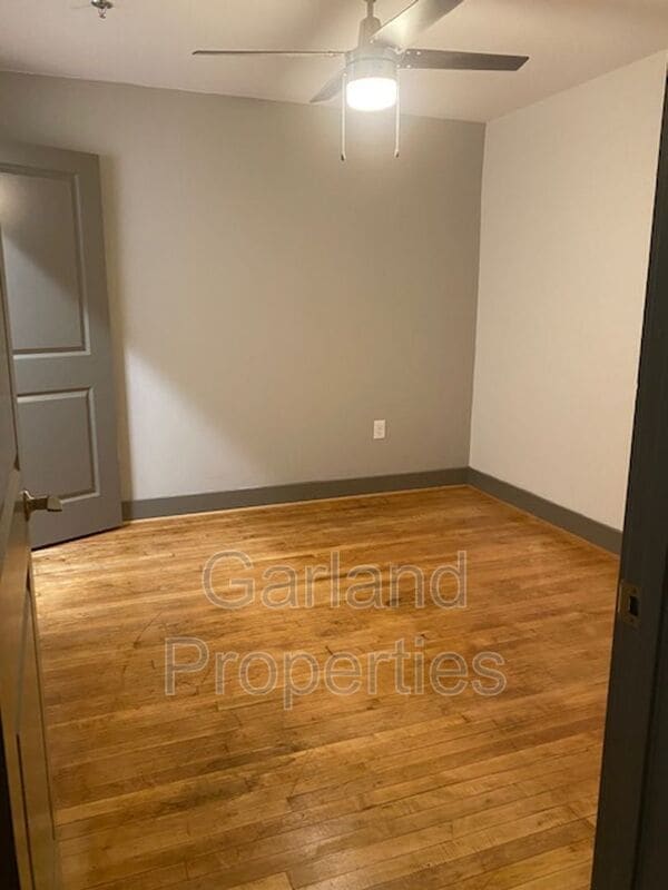 Building Photo - 821 Salem Ave SW