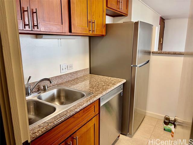 Foto del edificio - 98-288-288 Kaonohi St