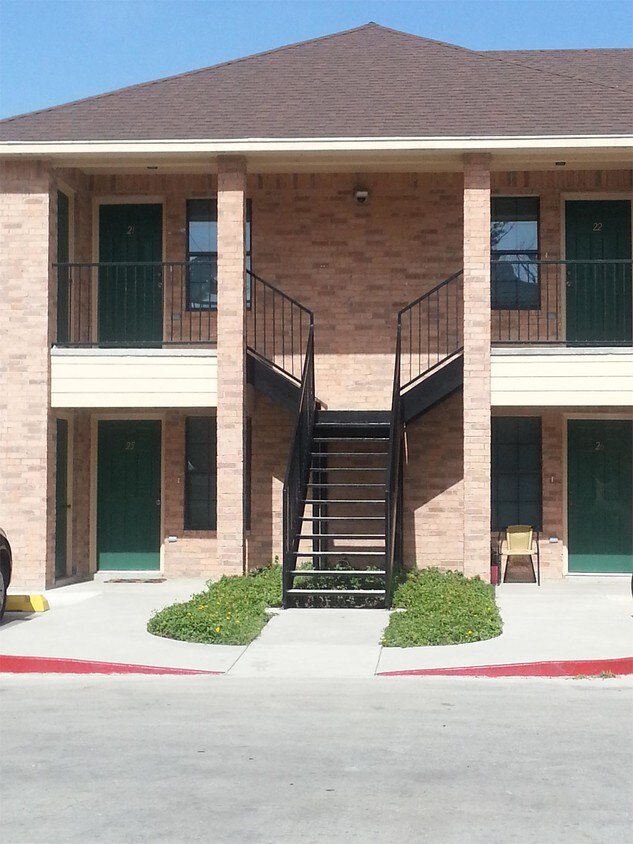 2025 Old Port Isabel Rd Unit 41, Brownsville, TX 78521 Apartment for