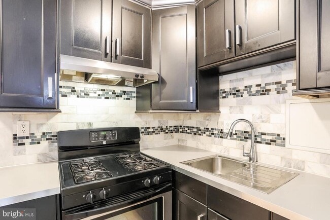 Foto del edificio - 240 M St SW