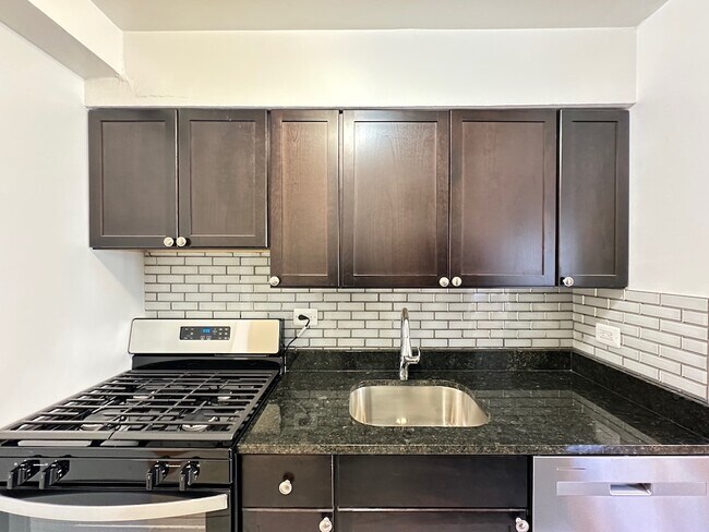 Foto del edificio - 6830 N Sheridan Rd