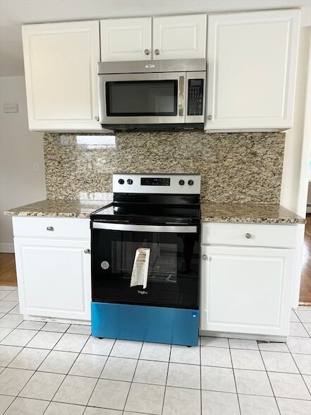 Building Photo - 634 Nantasket Avenue Unit 1