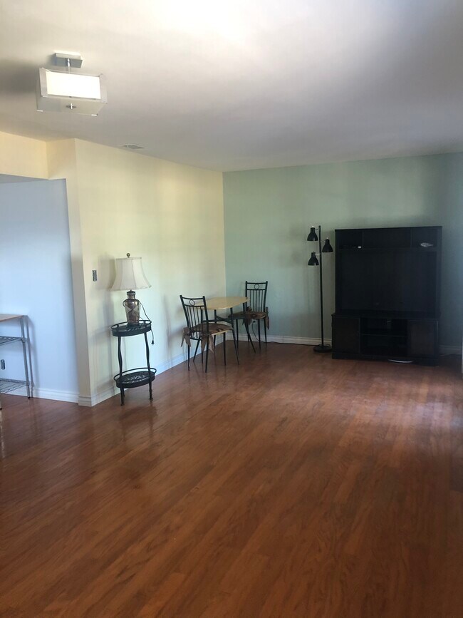 Spaces studio - 28800 Kenroy Ave