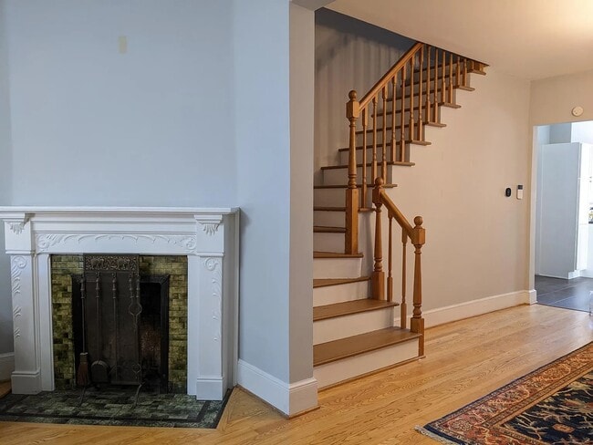 Building Photo - 4563 Avery St