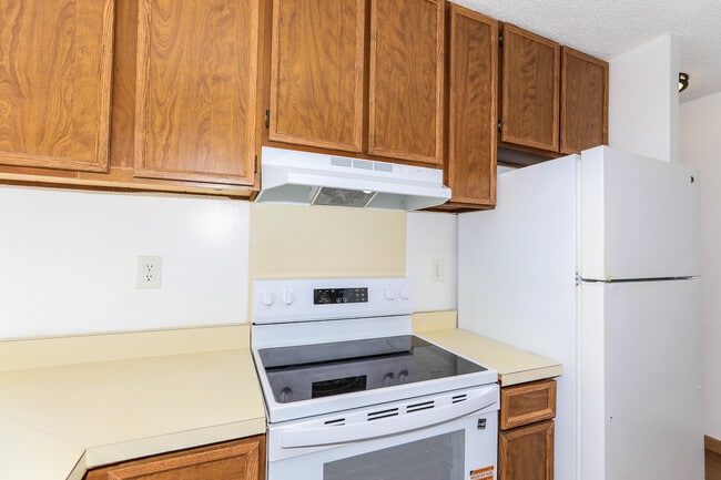 Building Photo - 350 Aoloa St