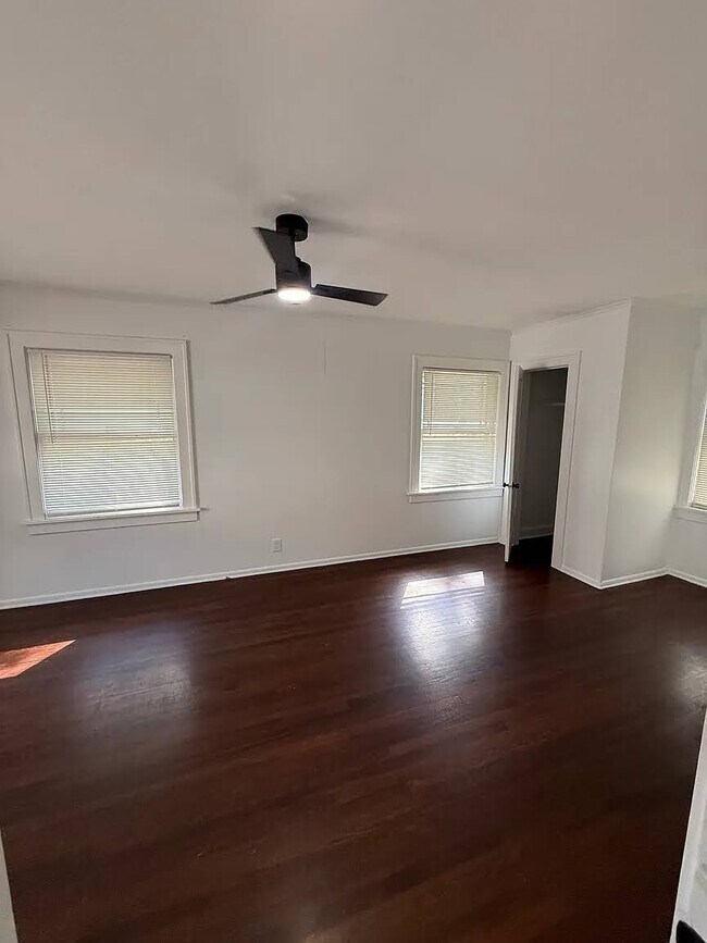 Foto del edificio - 6210 Harrison St