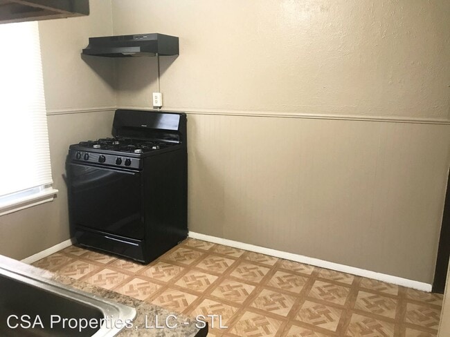 Building Photo - 2 br, 1 bath House - 3315 Rex Ave RIV-141