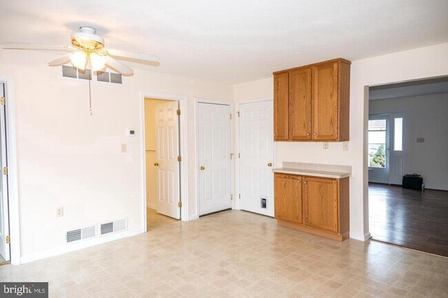 Building Photo - 3669 Mountain Shadow Dr