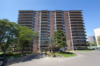 Building Photo - Rockford