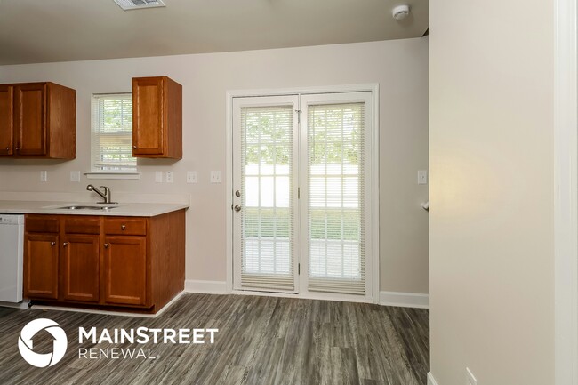 Foto del edificio - 2331 Reid Oaks Dr