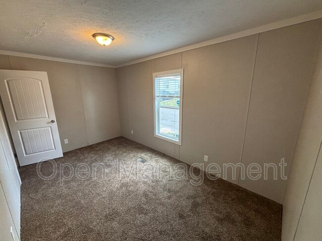 Building Photo - 356 Bayhead Dr