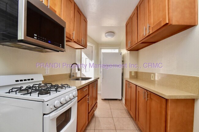 Foto del edificio - ***Application Pending!***Charming 1 Bed, ...